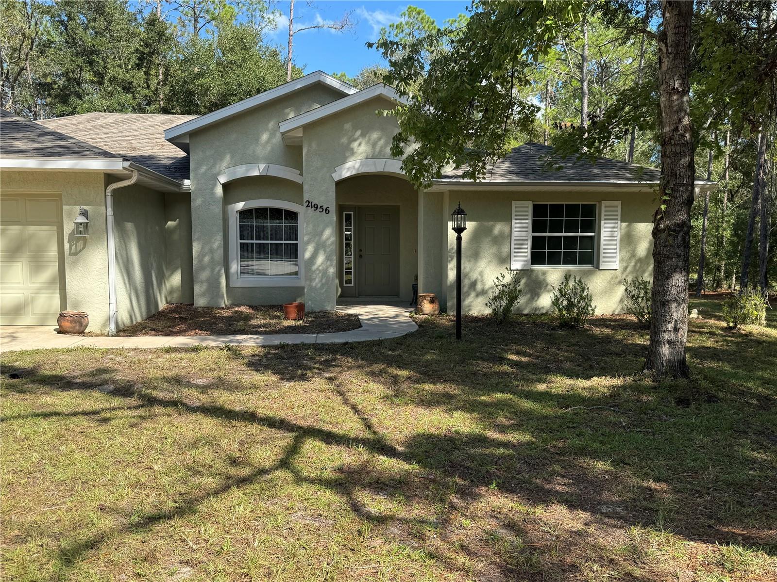 Image 9 of 52 For 21956 85th Loop