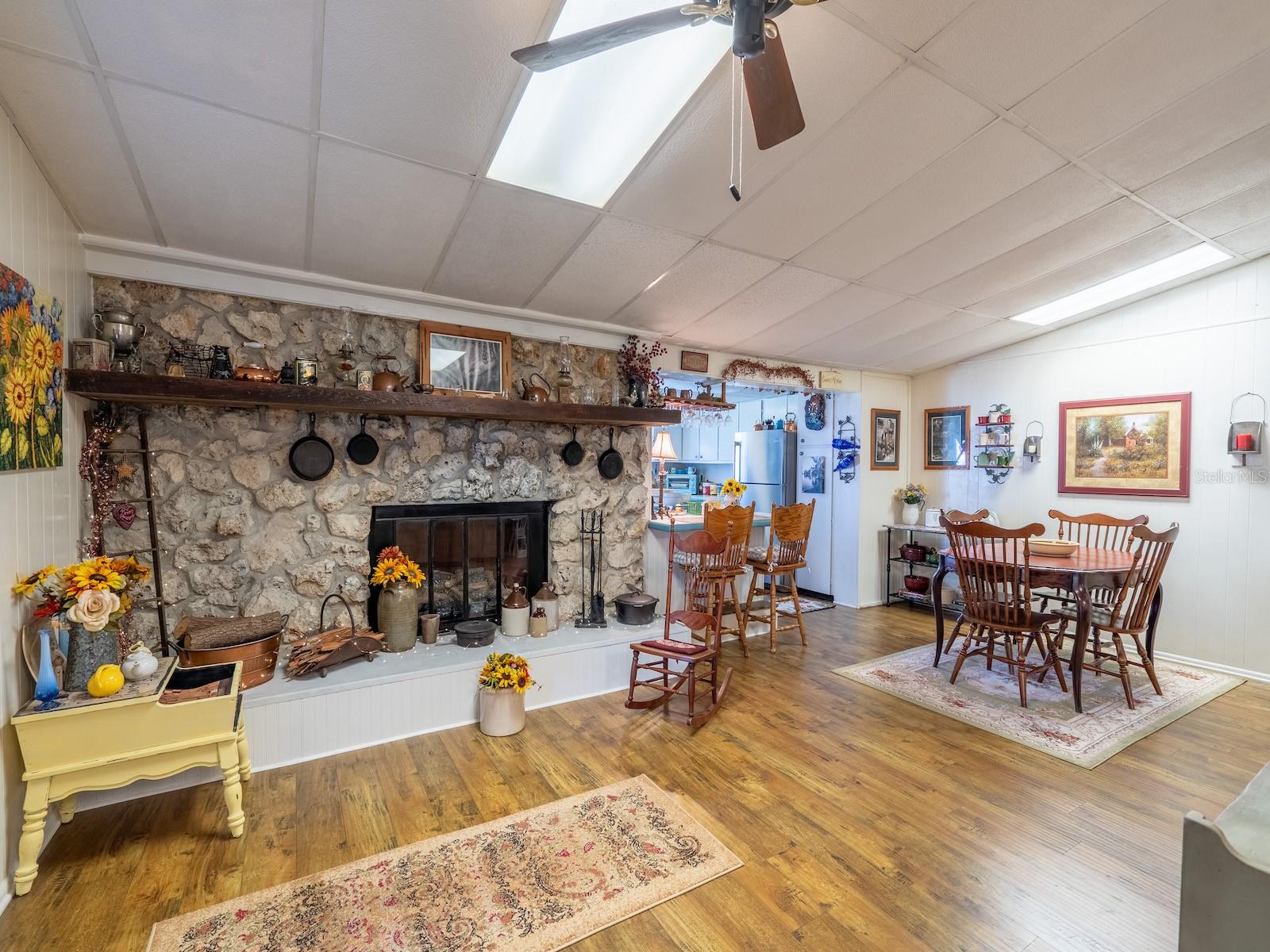 Image 11 of 52 For 23560 154th Place Road