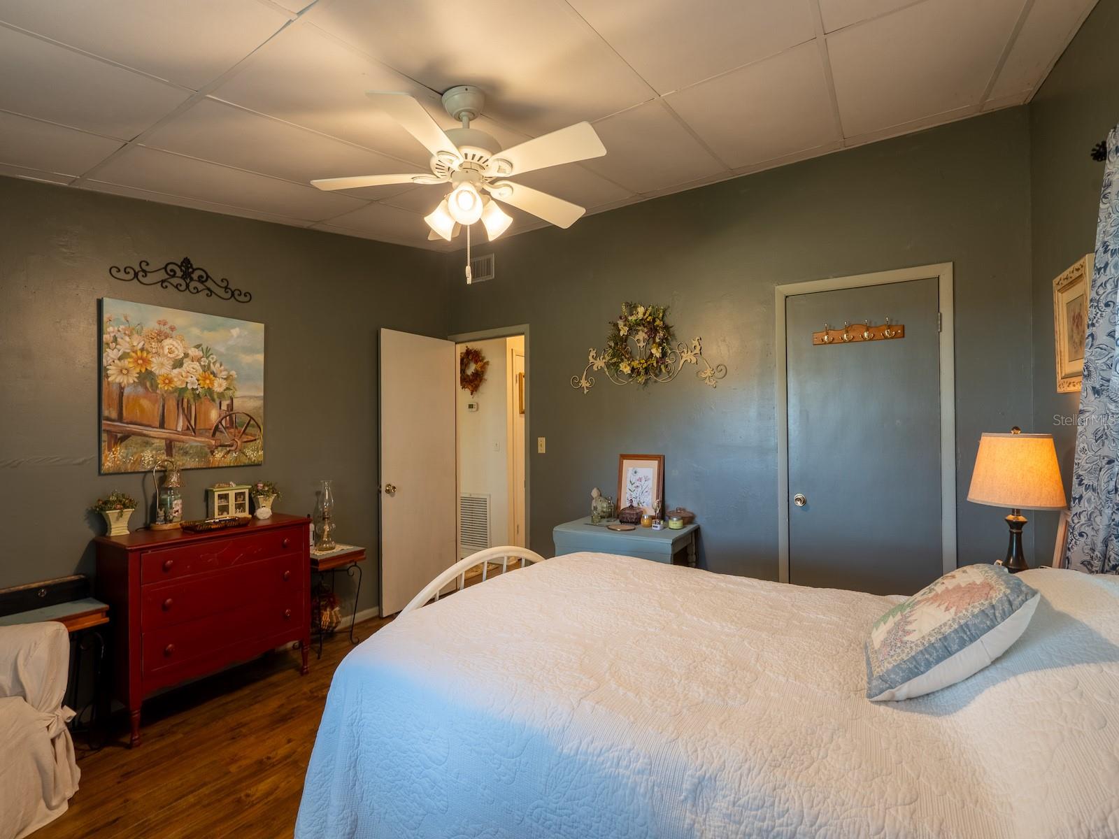 Image 21 of 52 For 23560 154th Place Road