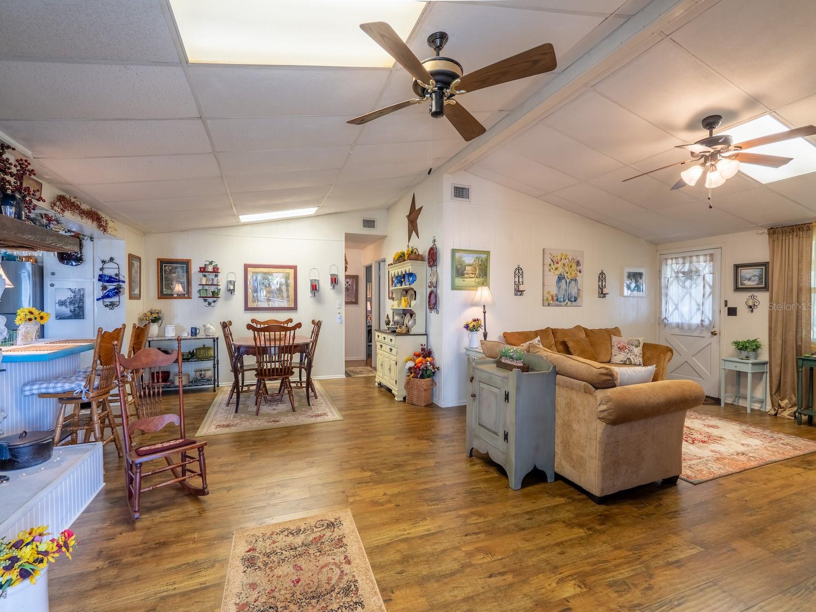 Image 7 of 52 For 23560 154th Place Road