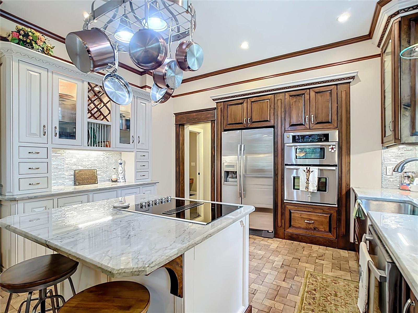 Image 11 of 41 For 705 5th Street