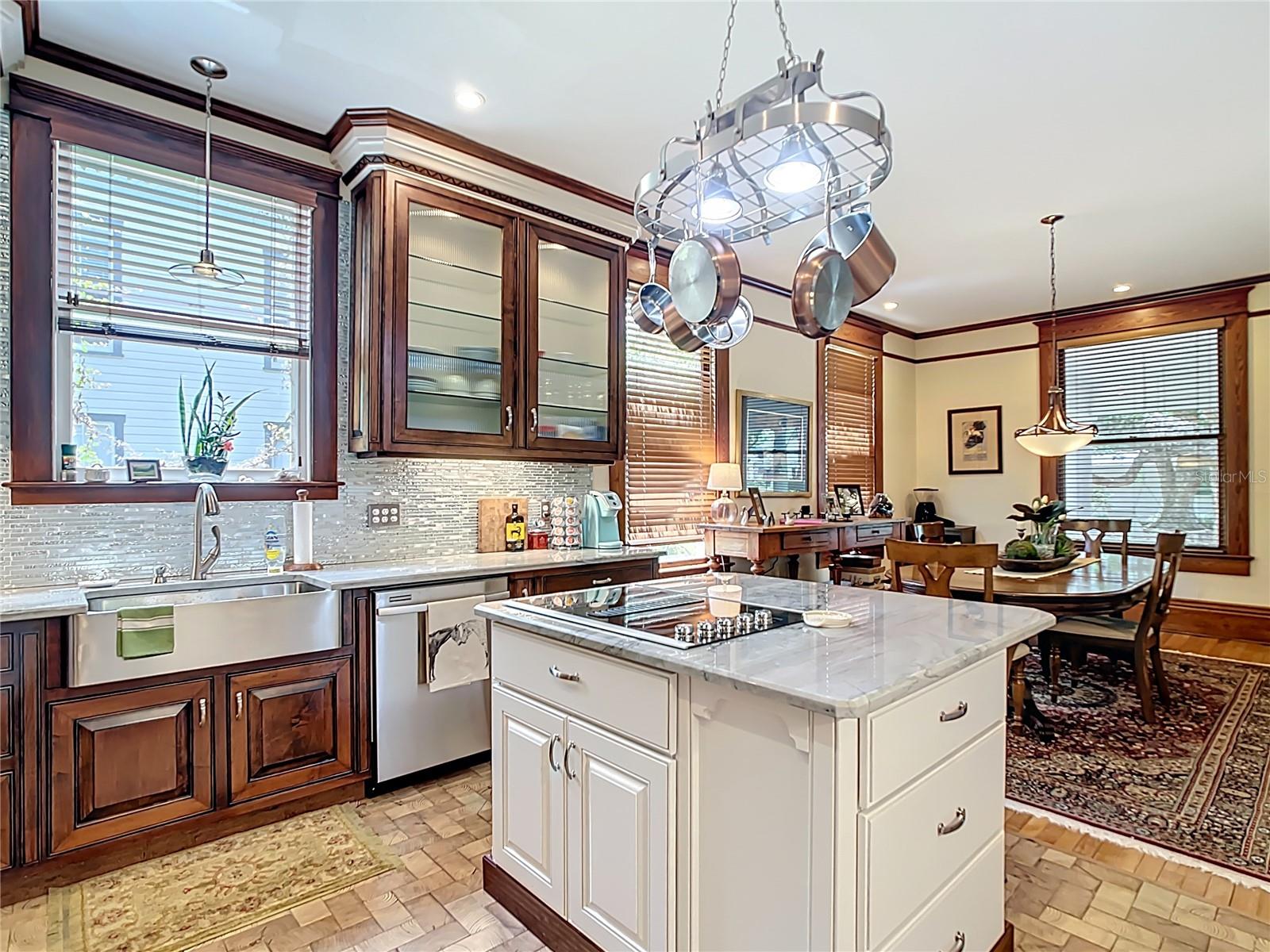 Image 12 of 41 For 705 5th Street