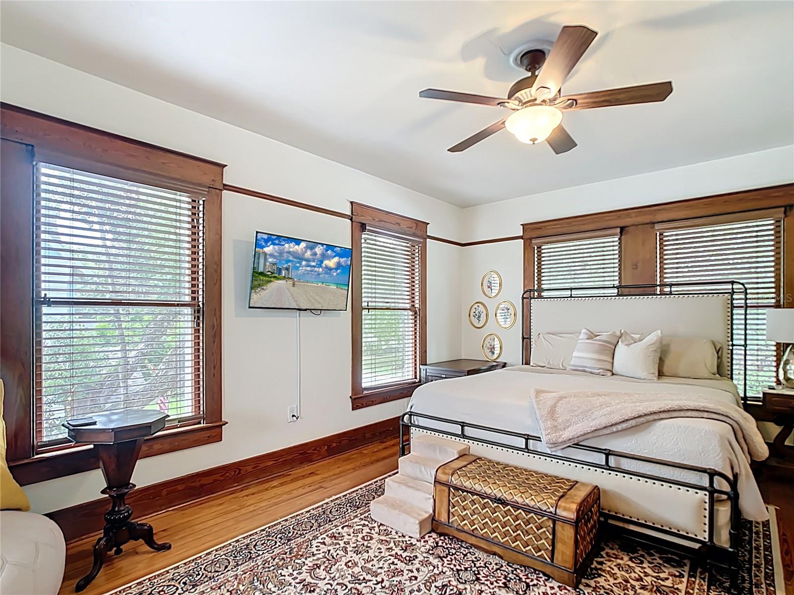 Image 20 of 41 For 705 5th Street