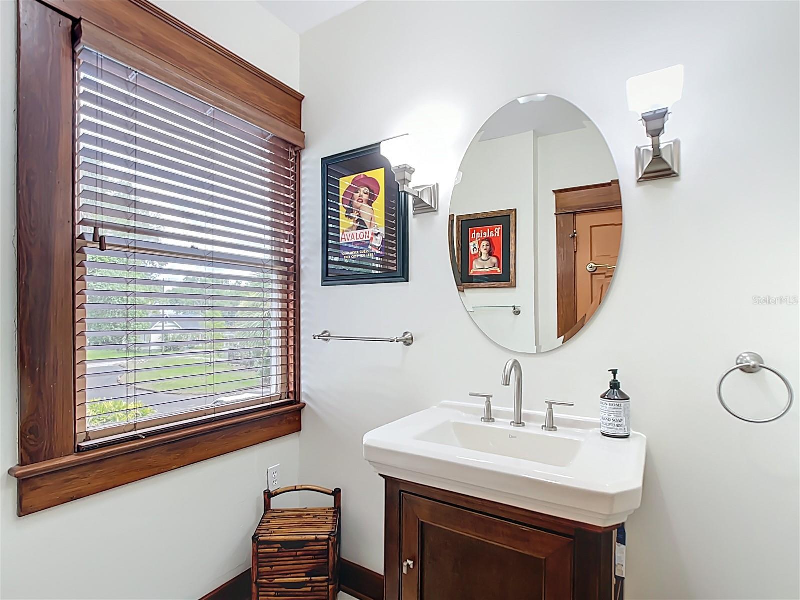 Image 28 of 41 For 705 5th Street