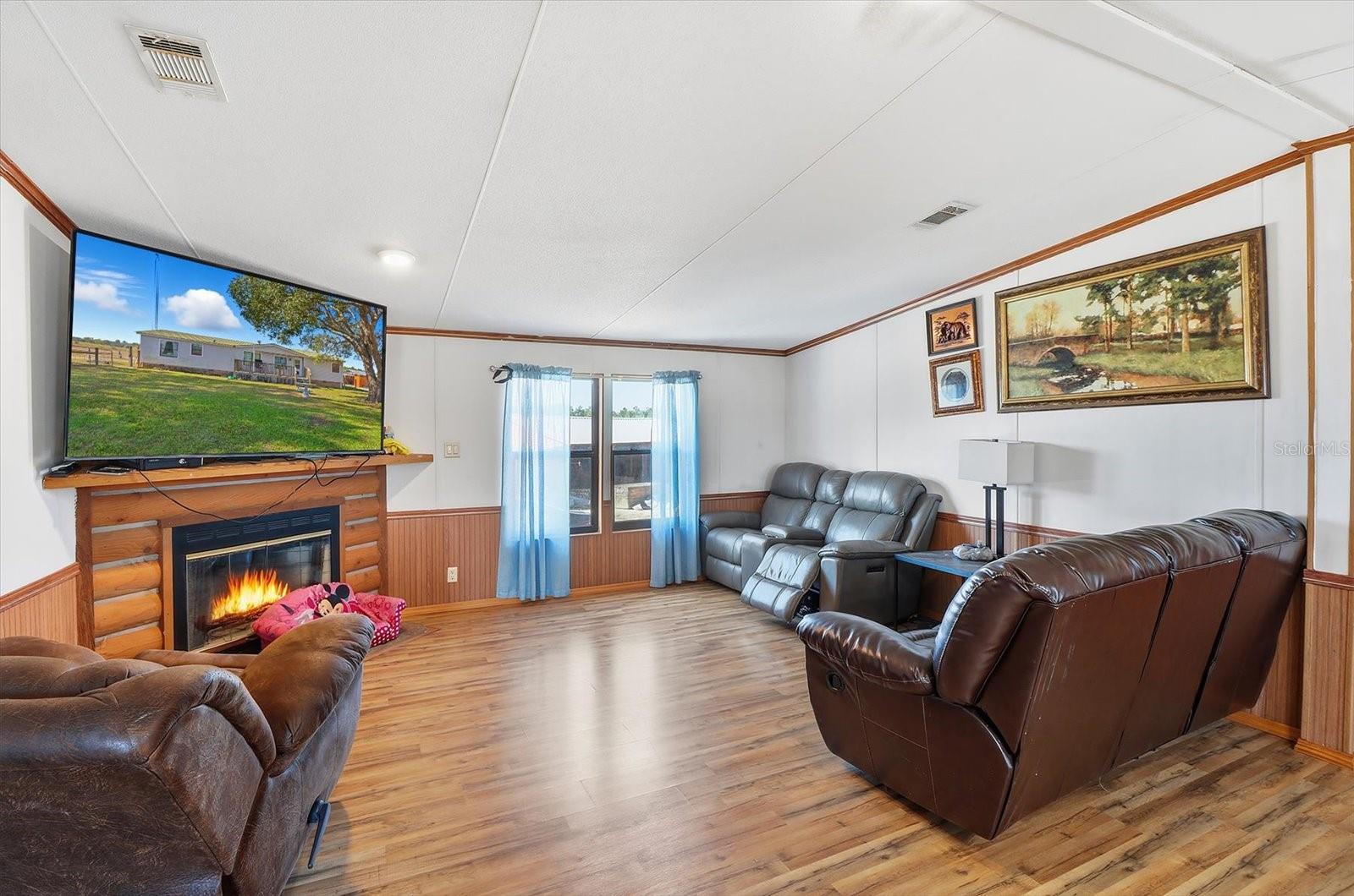 Image 8 of 46 For 12150 97 Place