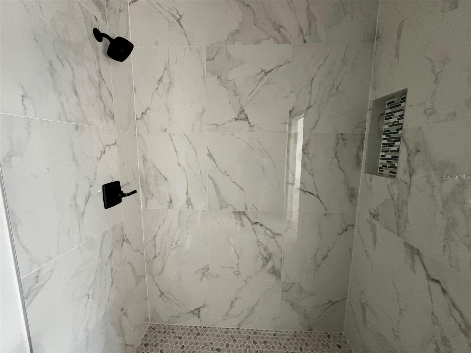 Image 32 of 37 For 902 2nd Street