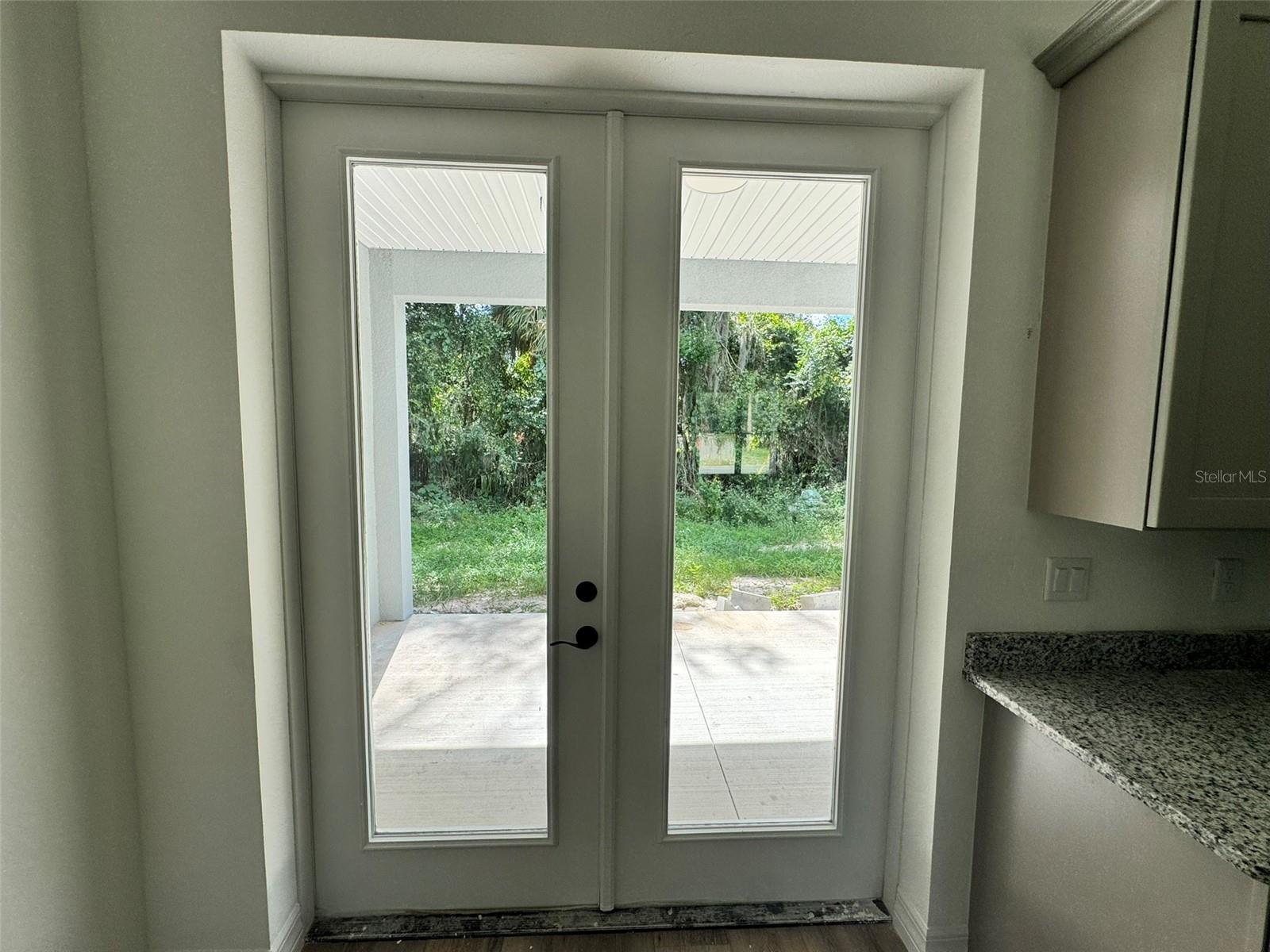 Image 33 of 37 For 902 2nd Street