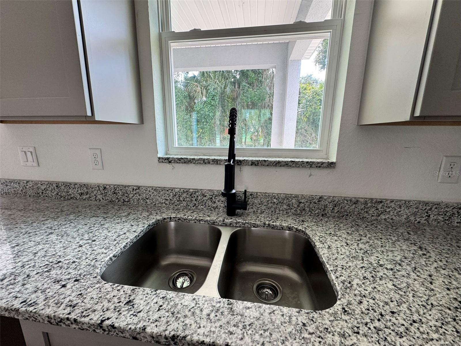 Image 8 of 37 For 902 2nd Street