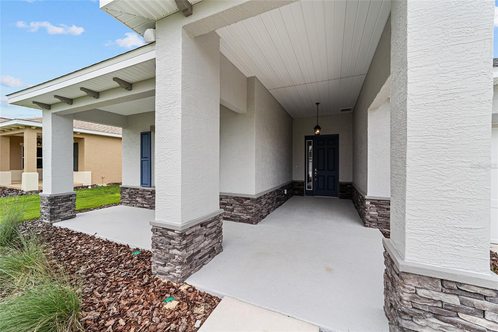 Image 7 of 38 For 9995 106th Circle