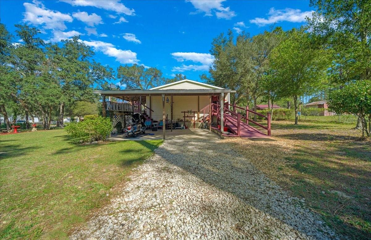 Image 16 of 52 For 16651 42nd Loop