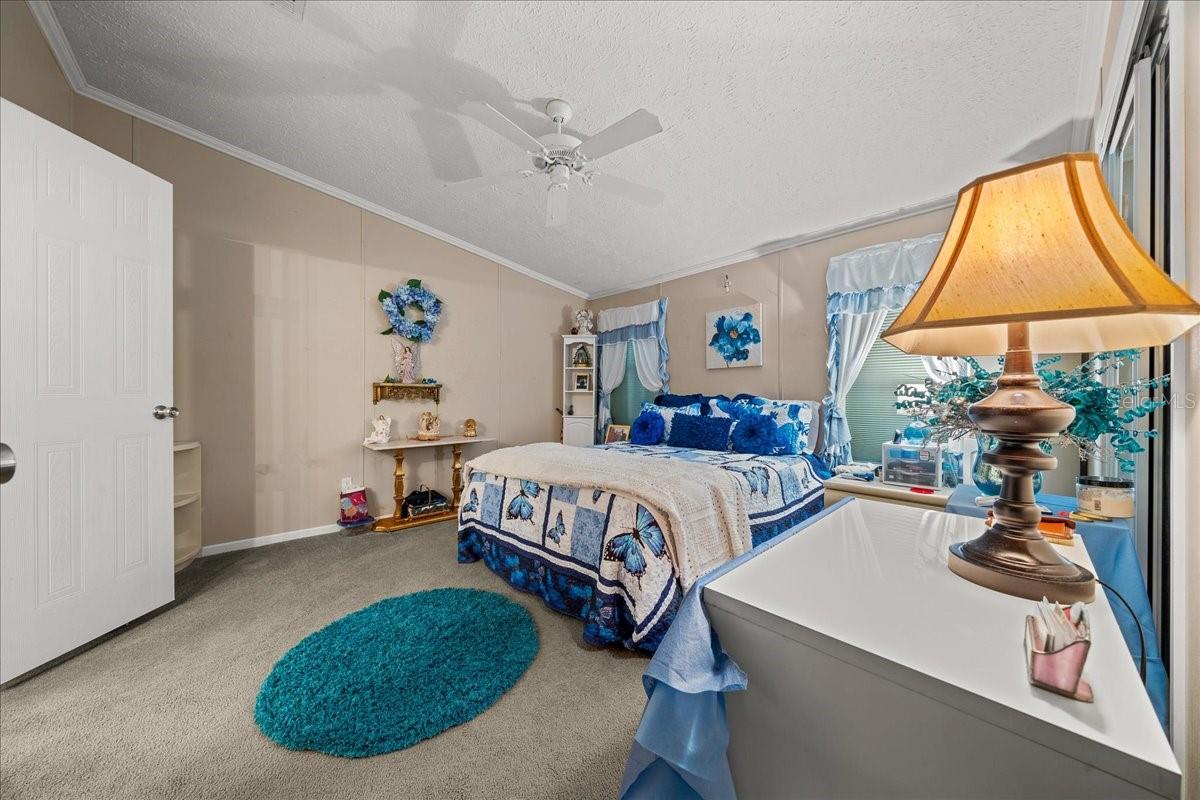 Image 38 of 52 For 16651 42nd Loop