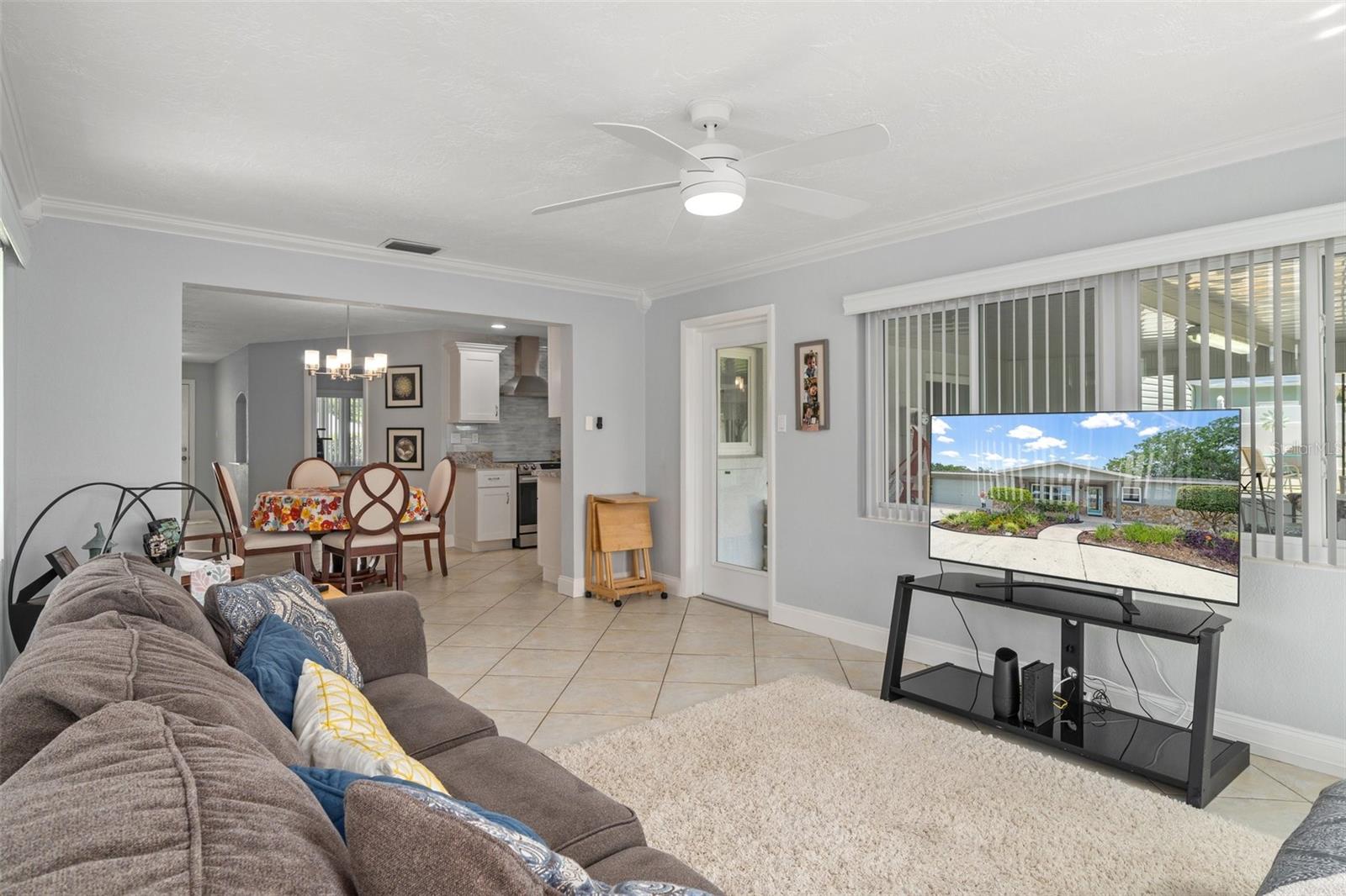 Image 15 of 45 For 91 Davis Street