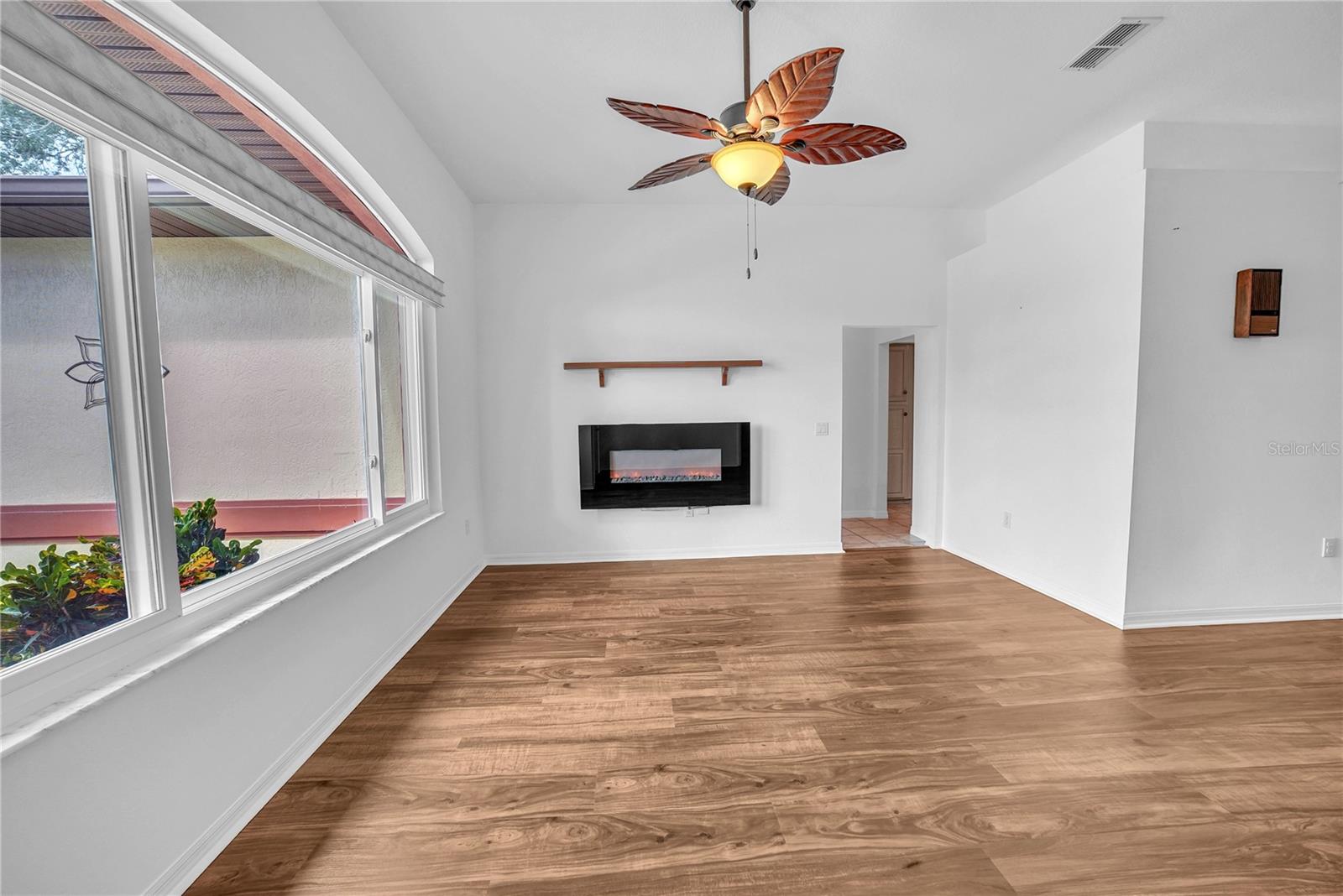 Image 6 of 51 For 10317 63rd Avenue