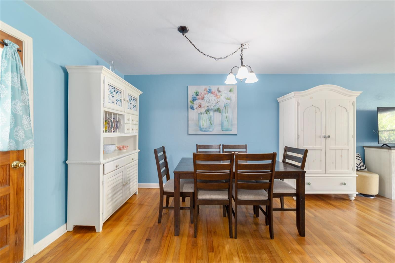 Image 16 of 57 For 3334 4th Street