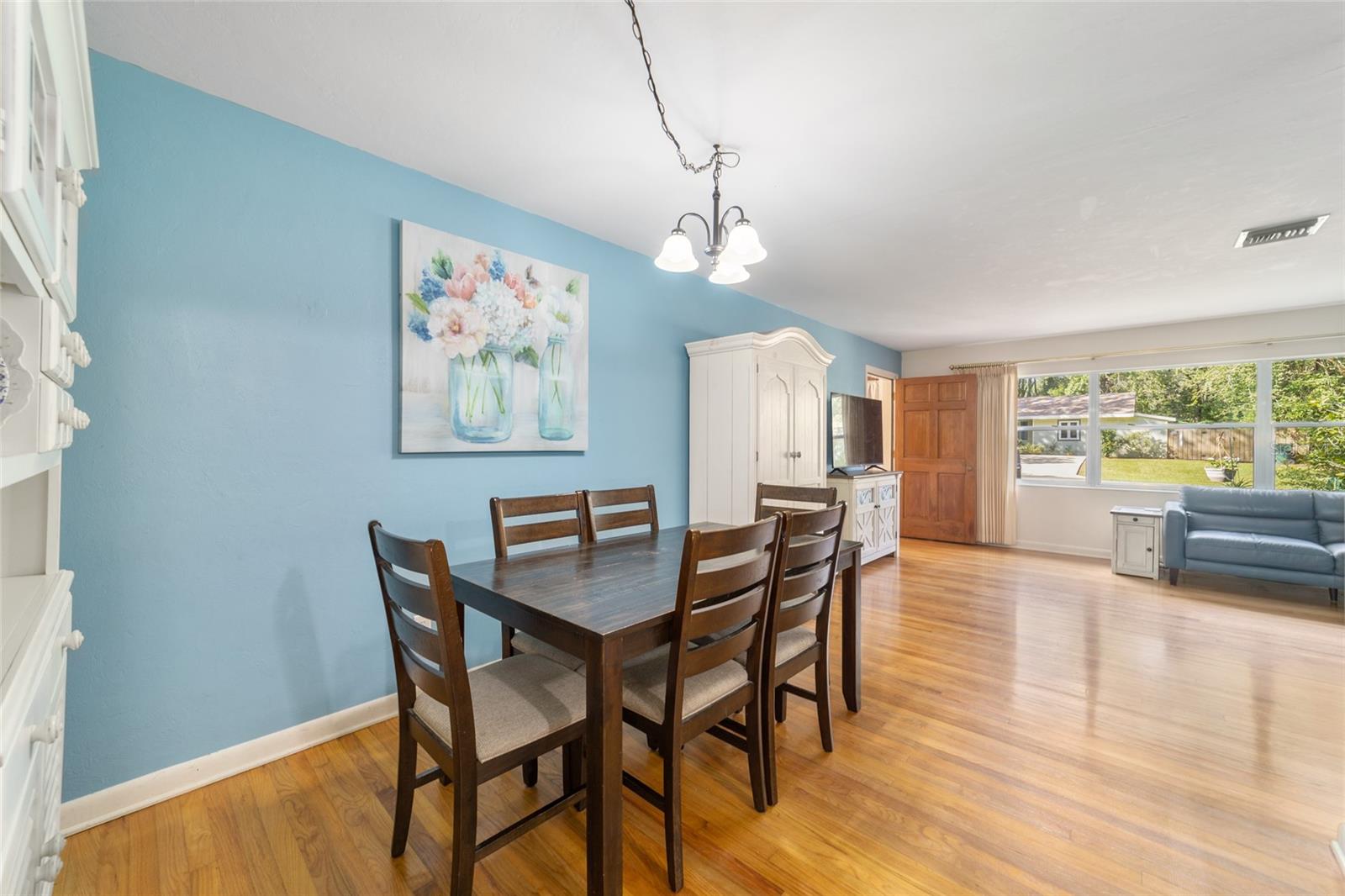 Image 17 of 57 For 3334 4th Street