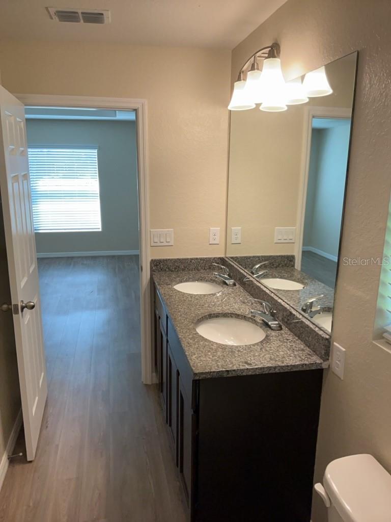 Image 15 of 32 For 11210 Rockwell Avenue