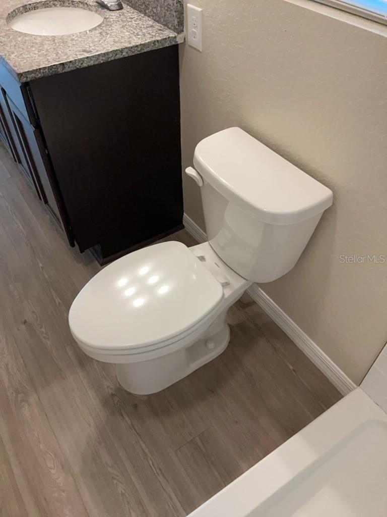 Image 17 of 32 For 11210 Rockwell Avenue