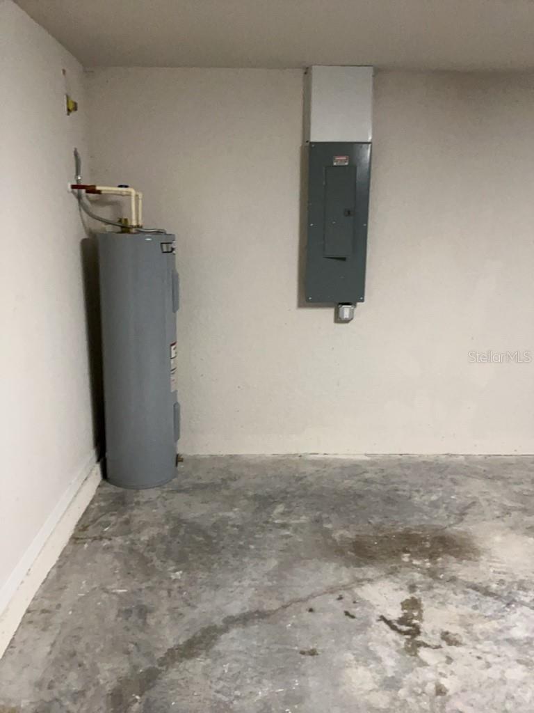 Image 29 of 32 For 11210 Rockwell Avenue