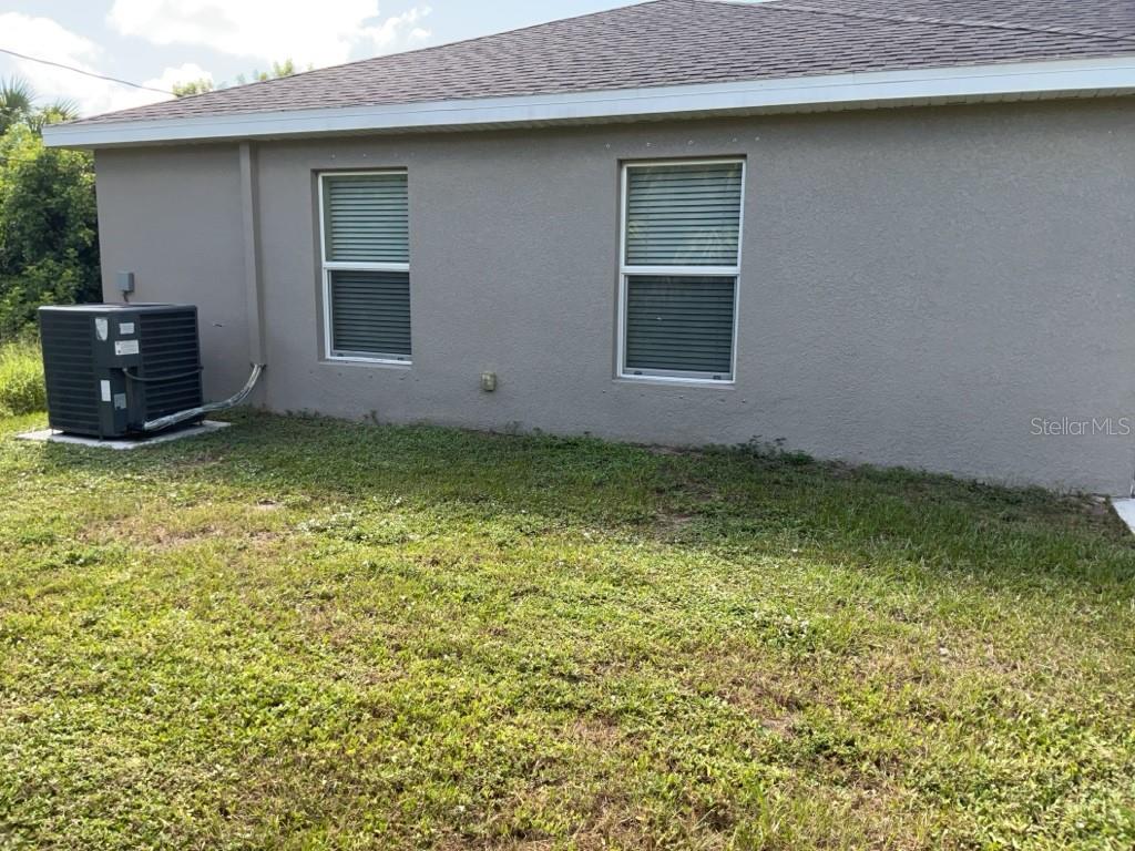 Image 31 of 32 For 11210 Rockwell Avenue