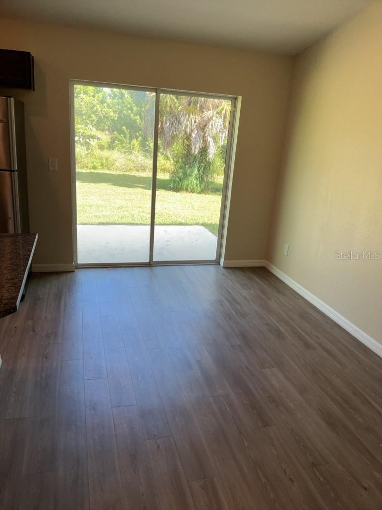 Image 9 of 32 For 11210 Rockwell Avenue