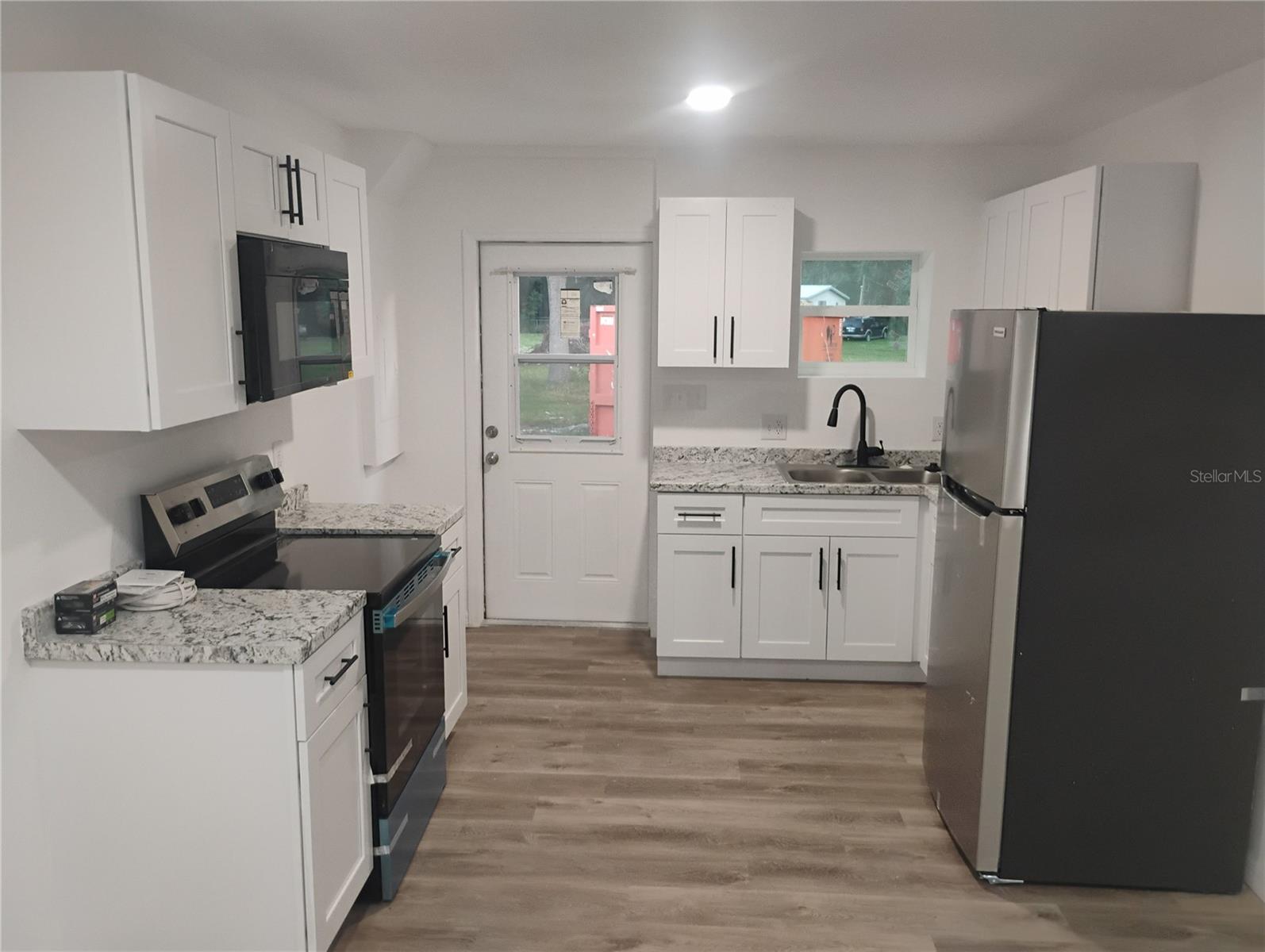 Image 3 of 6 For 11030 Maricamp Road B