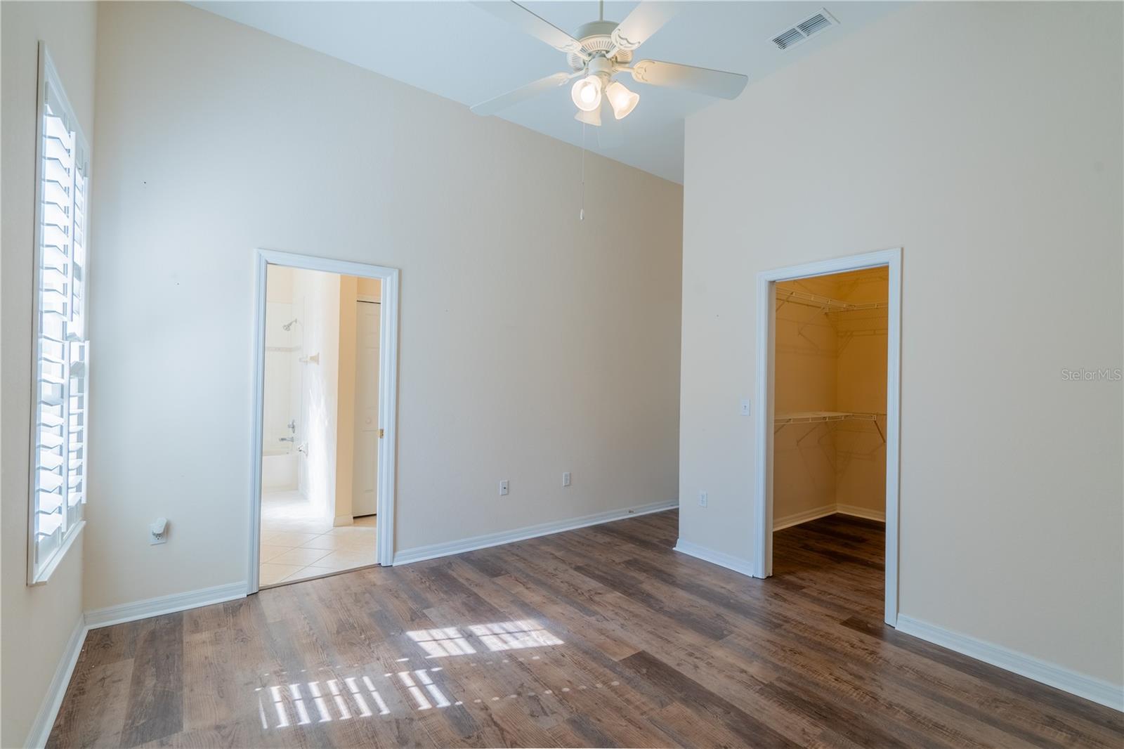 Image 17 of 64 For 10622 71st Circle