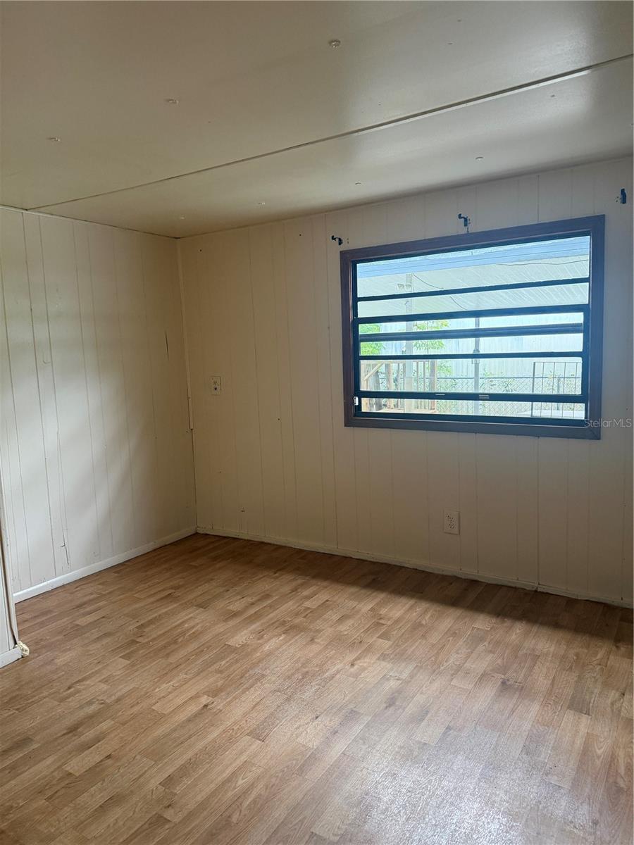 Image 6 of 13 For 14500 86th Court