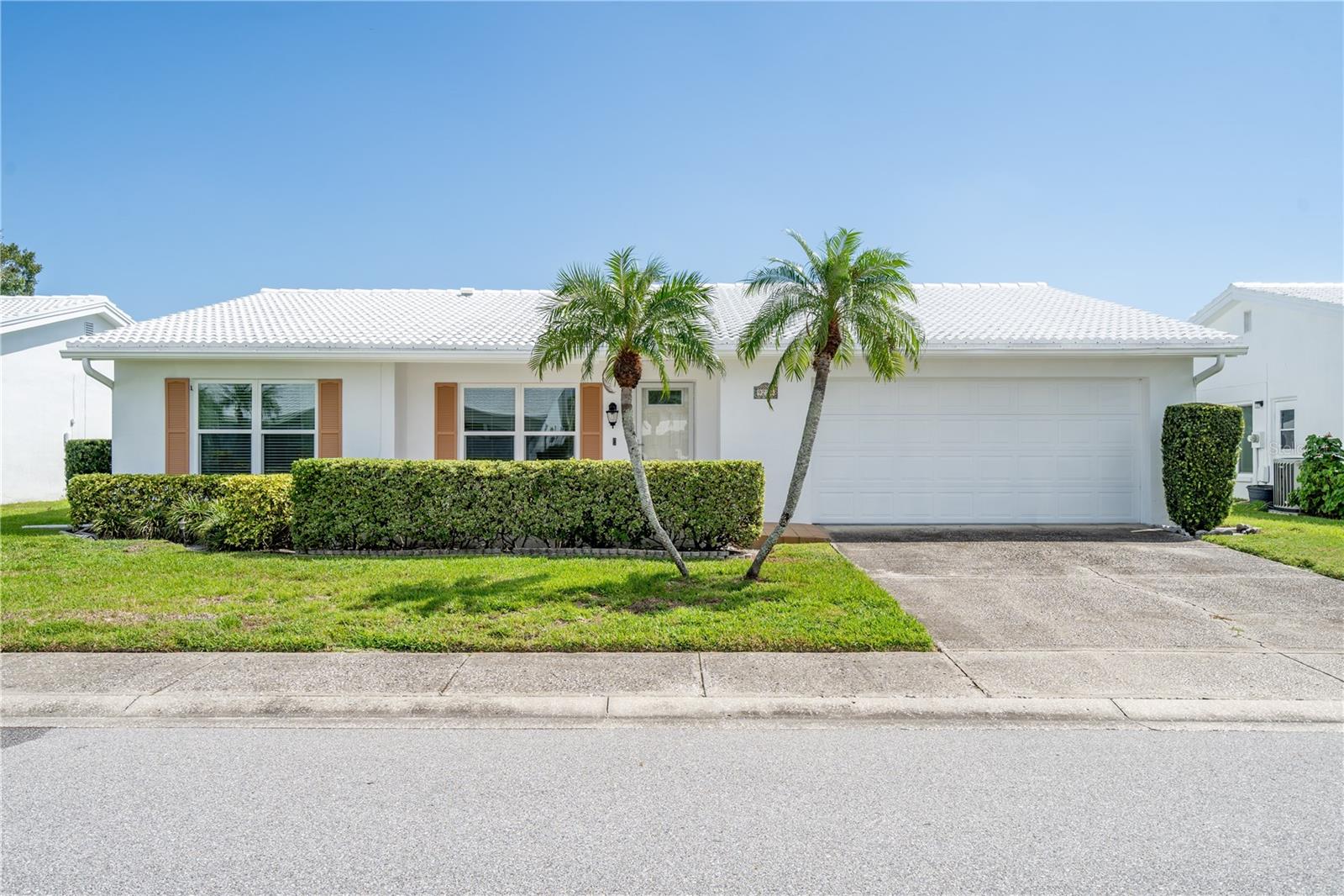 Image 3 of 37 For 9221 40th Way N 5