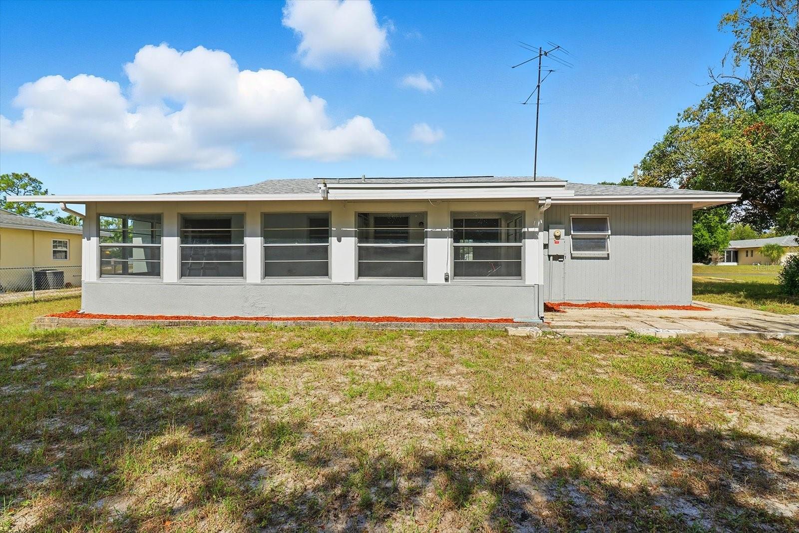 Image 24 of 29 For 6832 Treehaven Drive