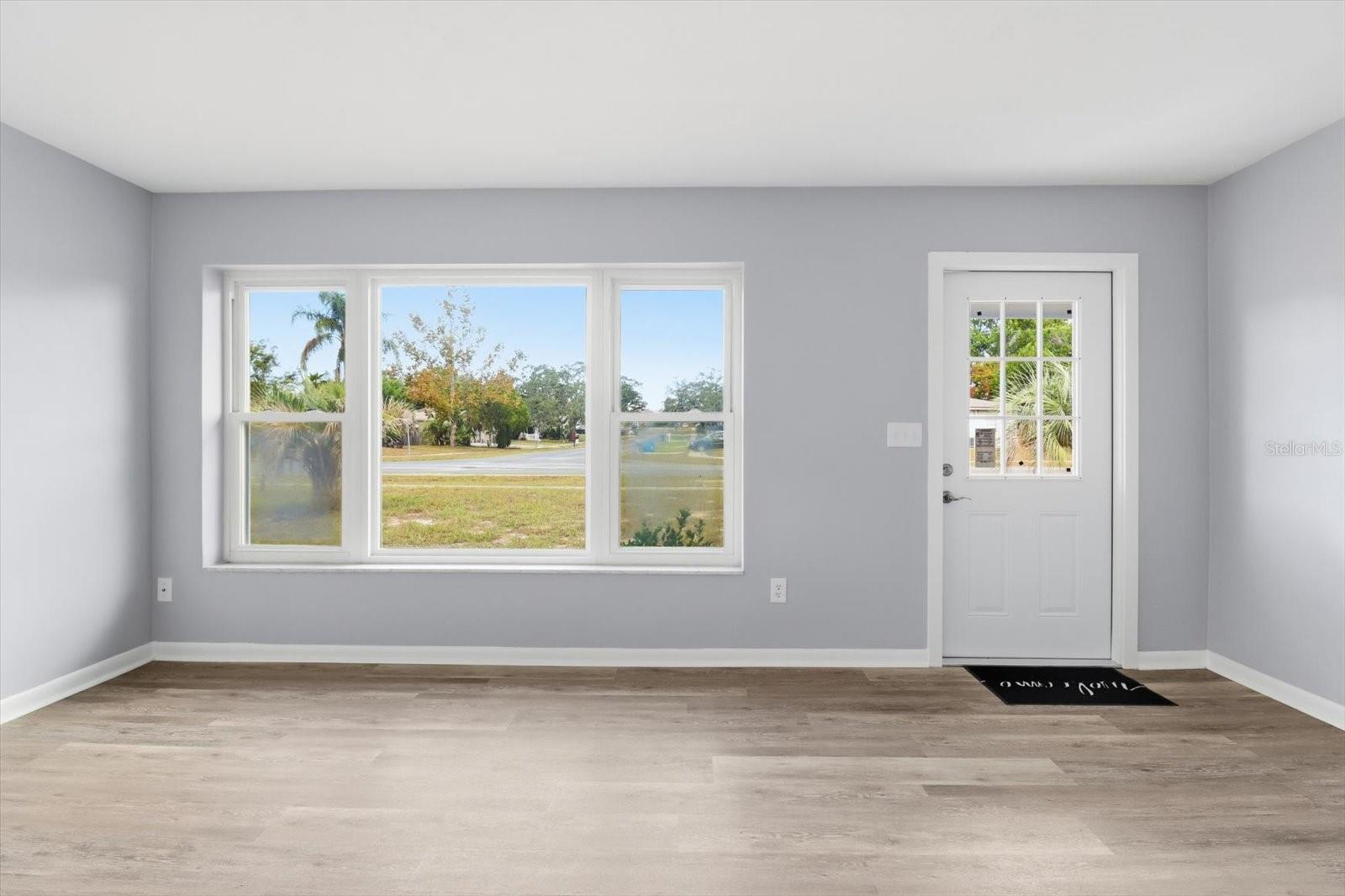 Image 3 of 29 For 6832 Treehaven Drive