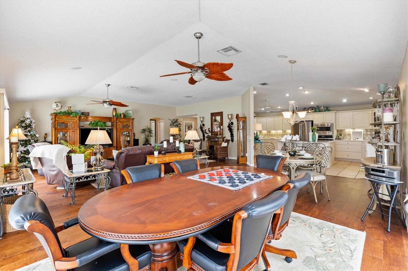 Image 14 of 68 For 17339 84th Foxgrove Avenue