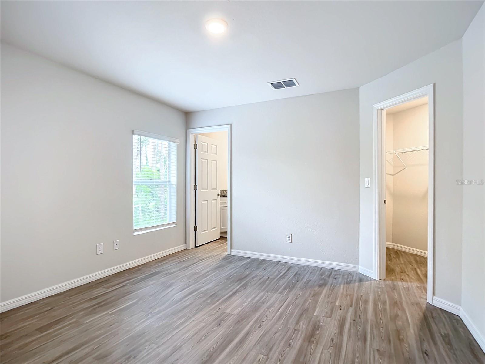 Image 20 of 27 For 11050 Reims Avenue