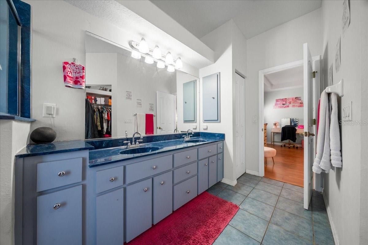 Image 27 of 43 For 5365 111th Lane Road