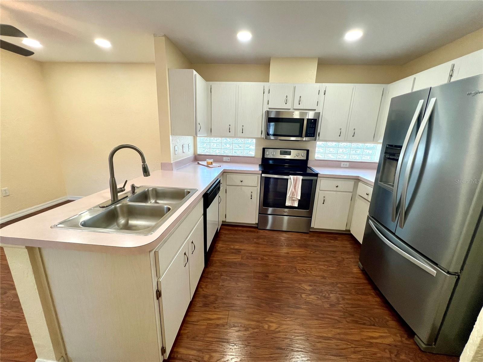 Image 13 of 18 For 7296 115th Place