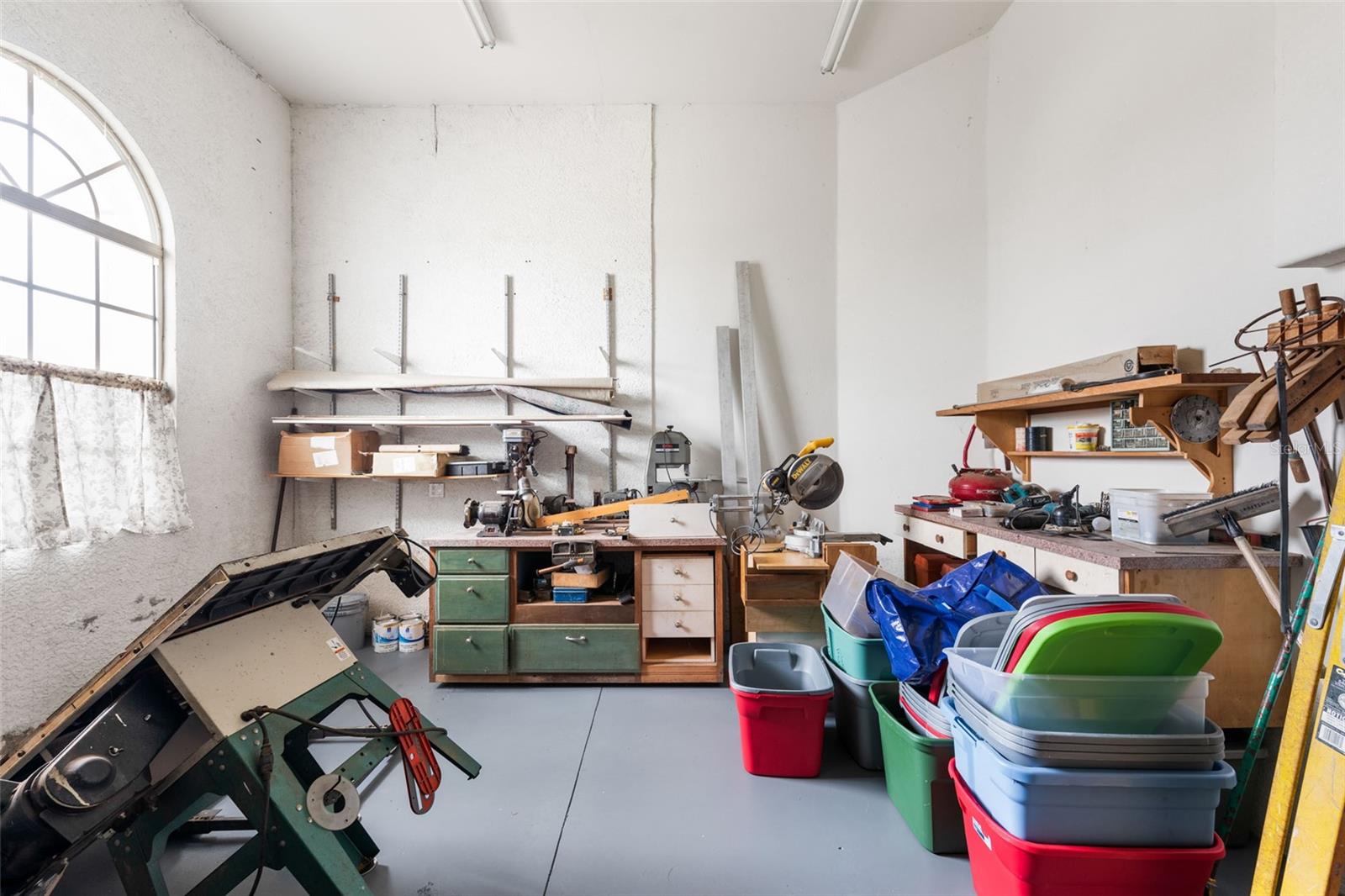 Image 33 of 42 For 8305 Welsford Road