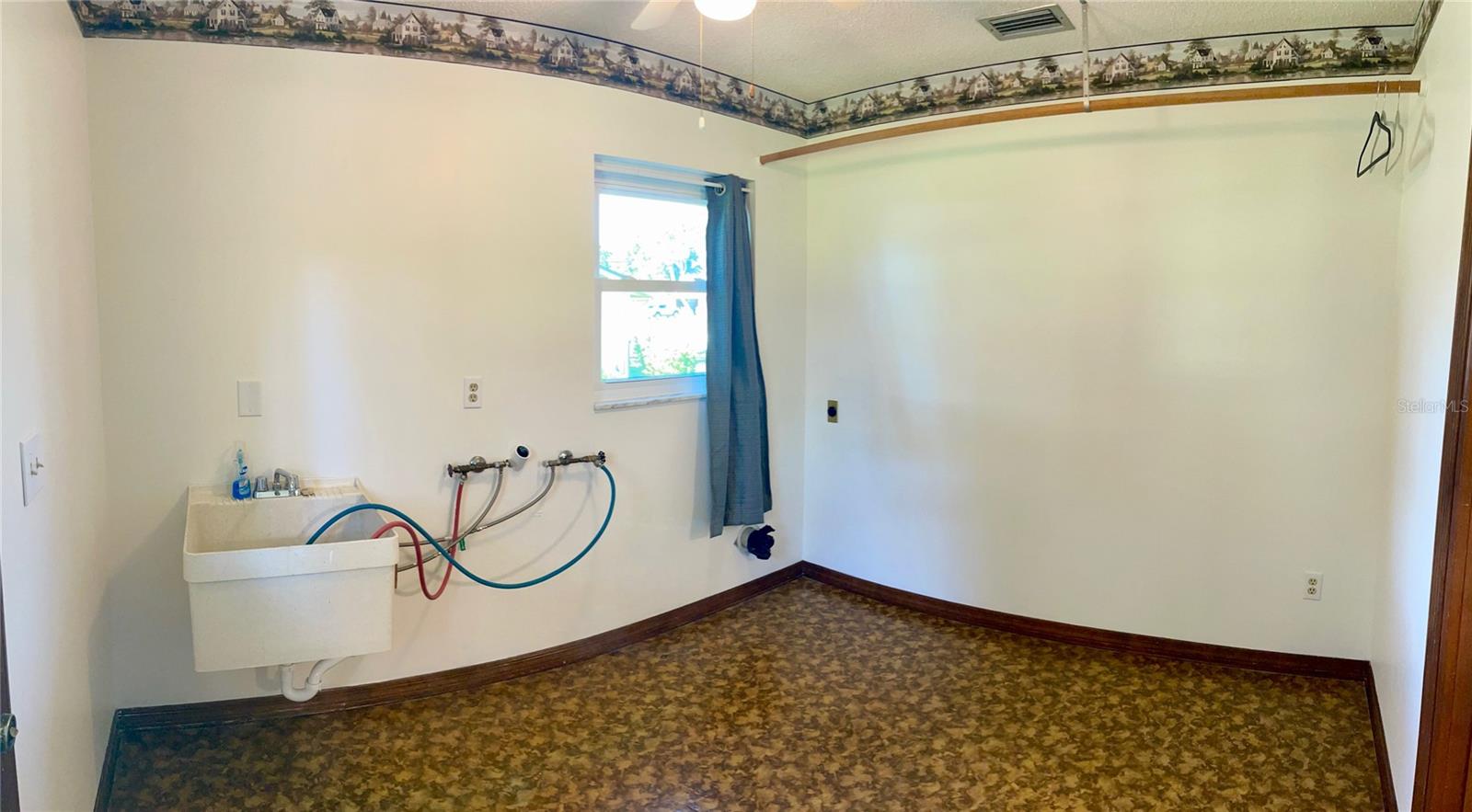 Image 22 of 31 For 4524 11th Place