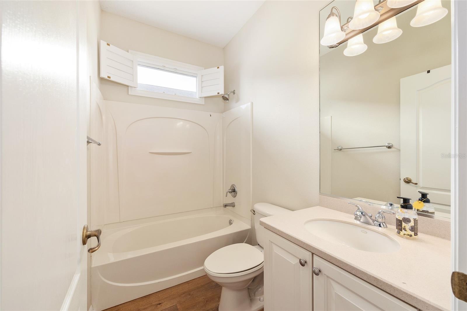 Image 30 of 56 For 6510 50th Court