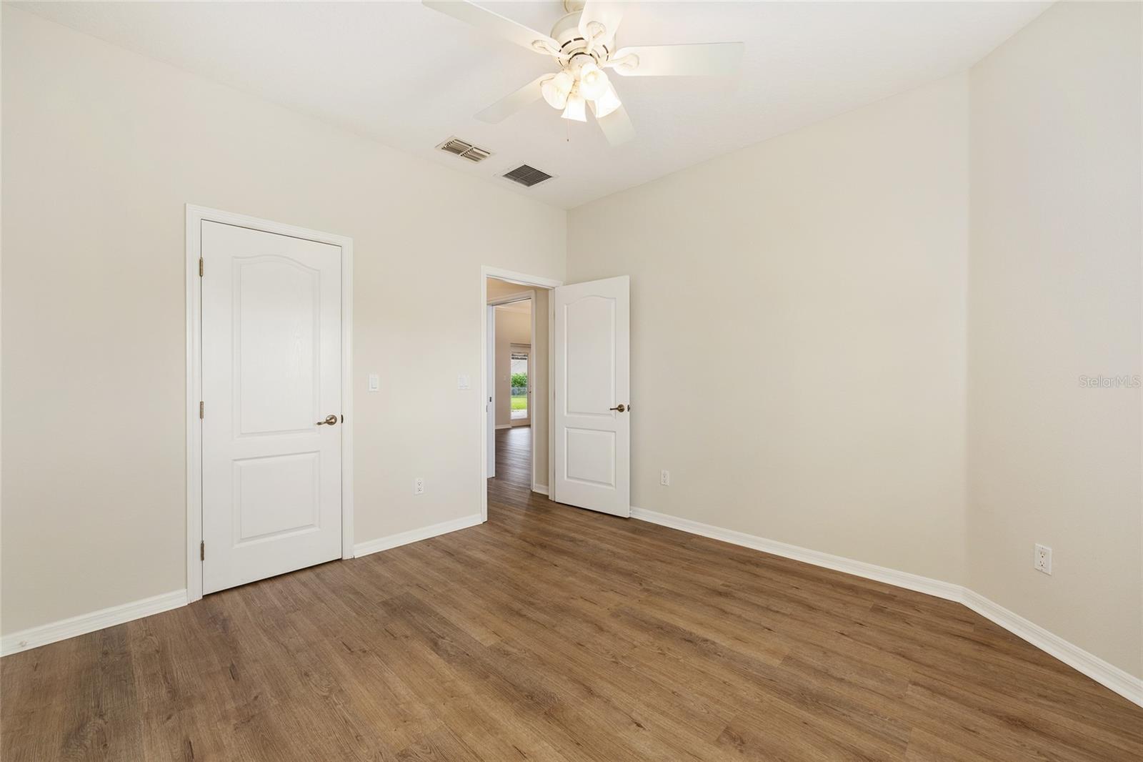 Image 33 of 56 For 6510 50th Court