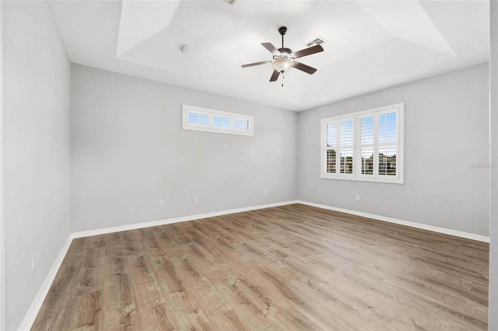 Image 37 of 56 For 6510 50th Court