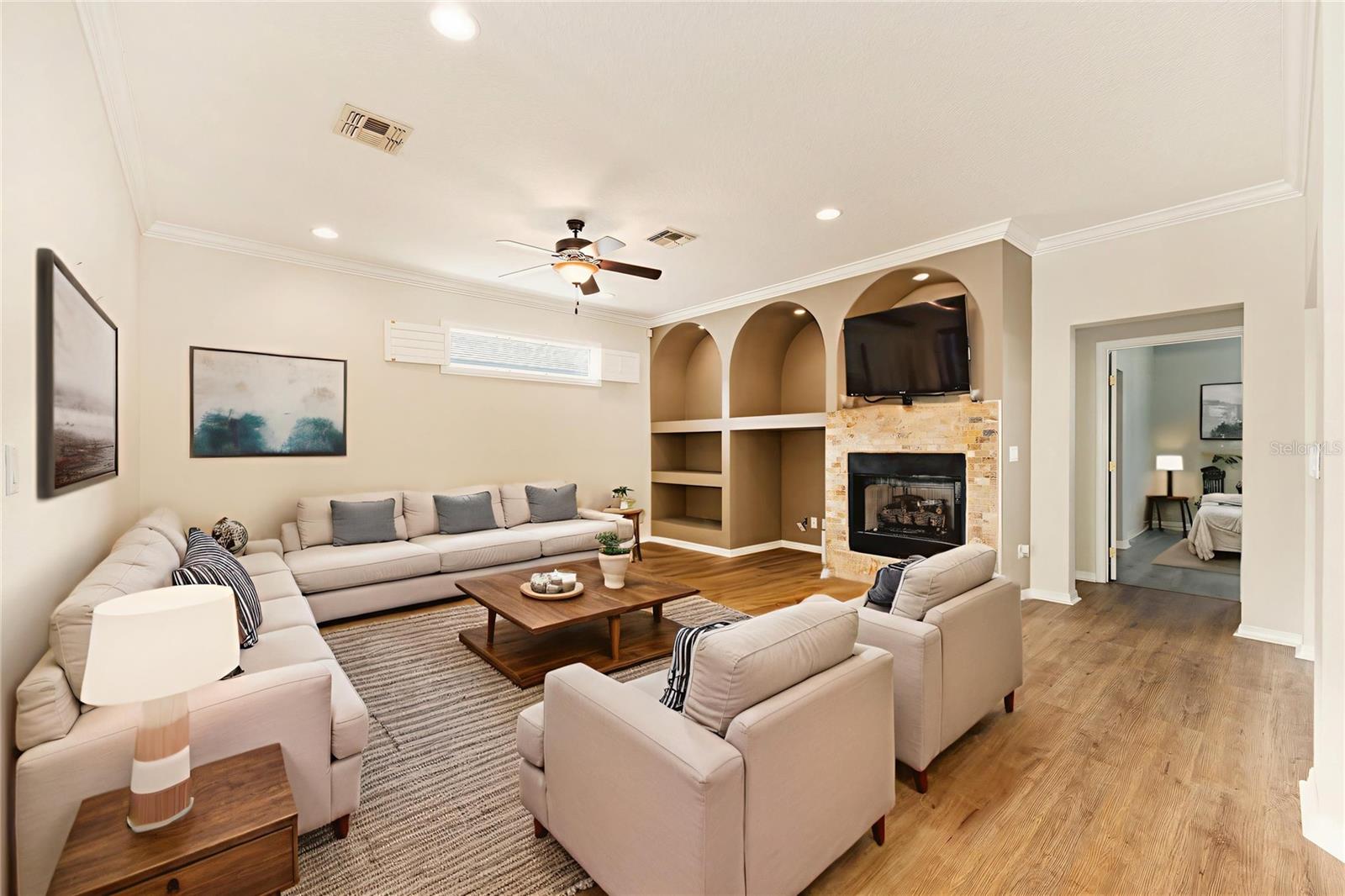 Image 6 of 56 For 6510 50th Court