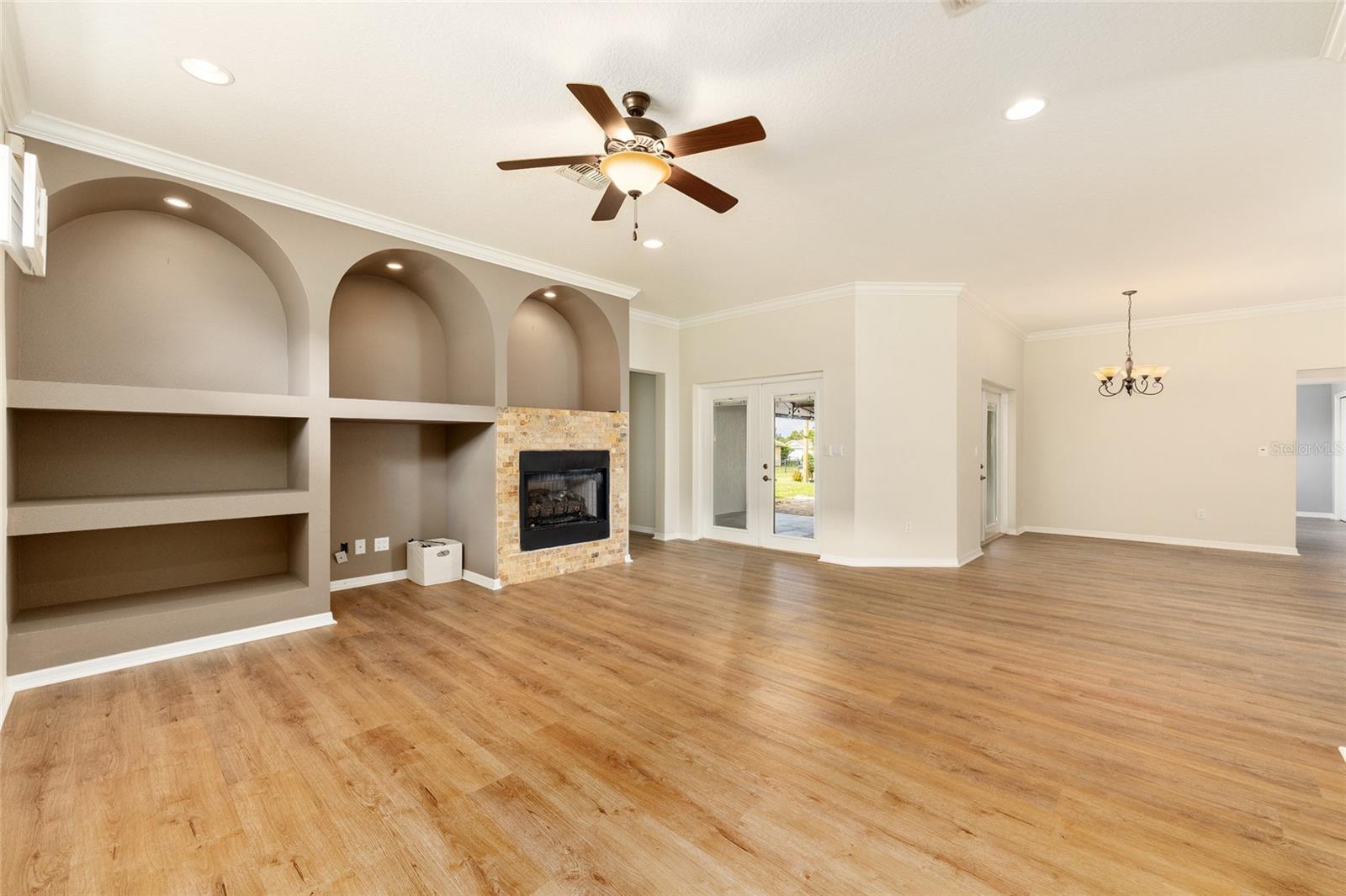 Image 9 of 56 For 6510 50th Court