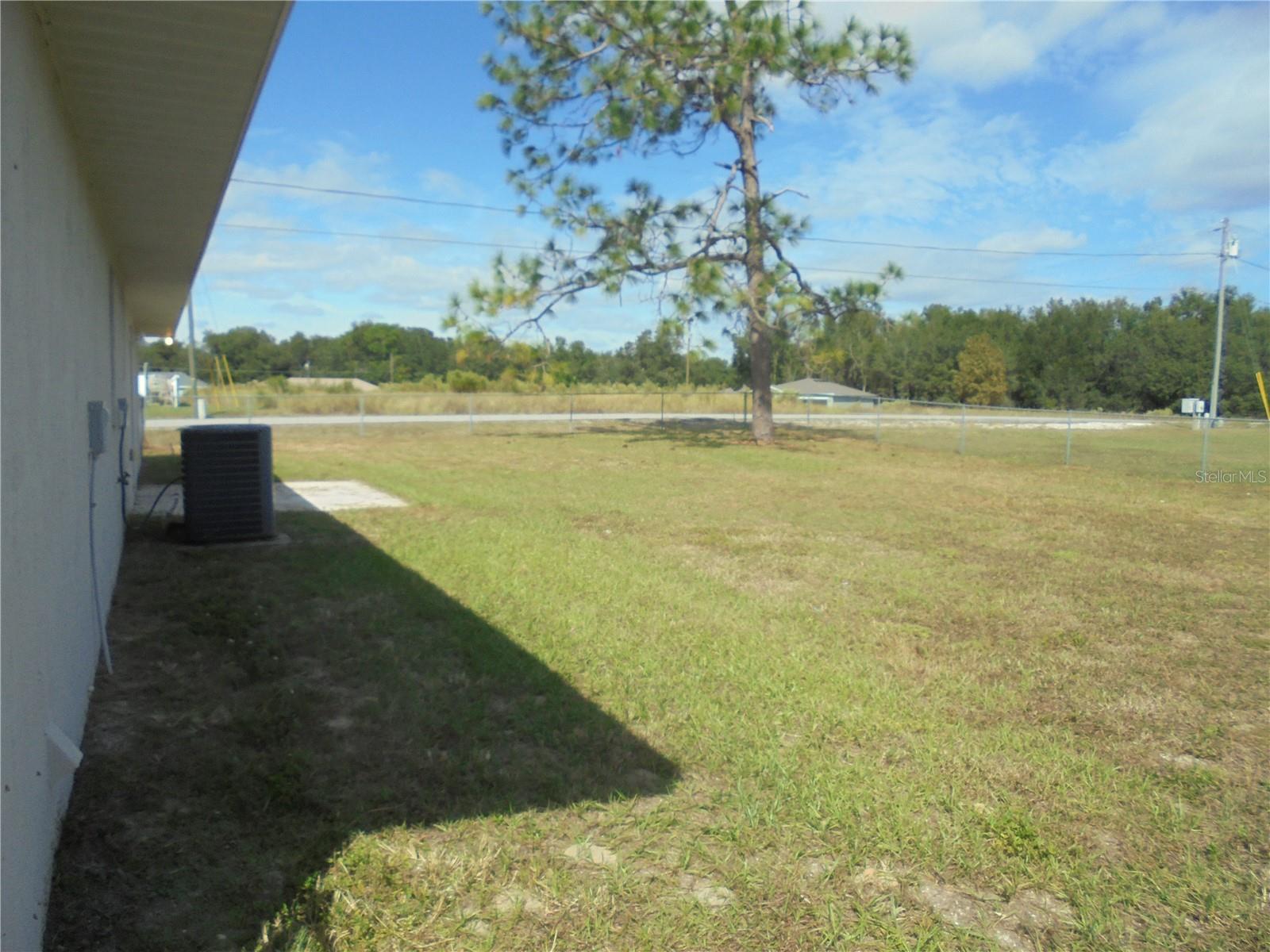 Image 3 of 34 For 1 Dogwood Drive Course