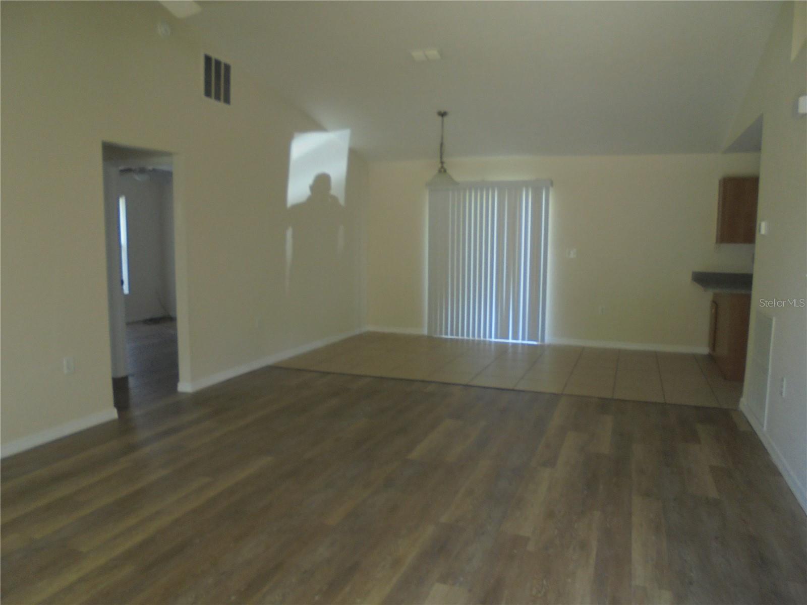 Image 7 of 34 For 1 Dogwood Drive Course