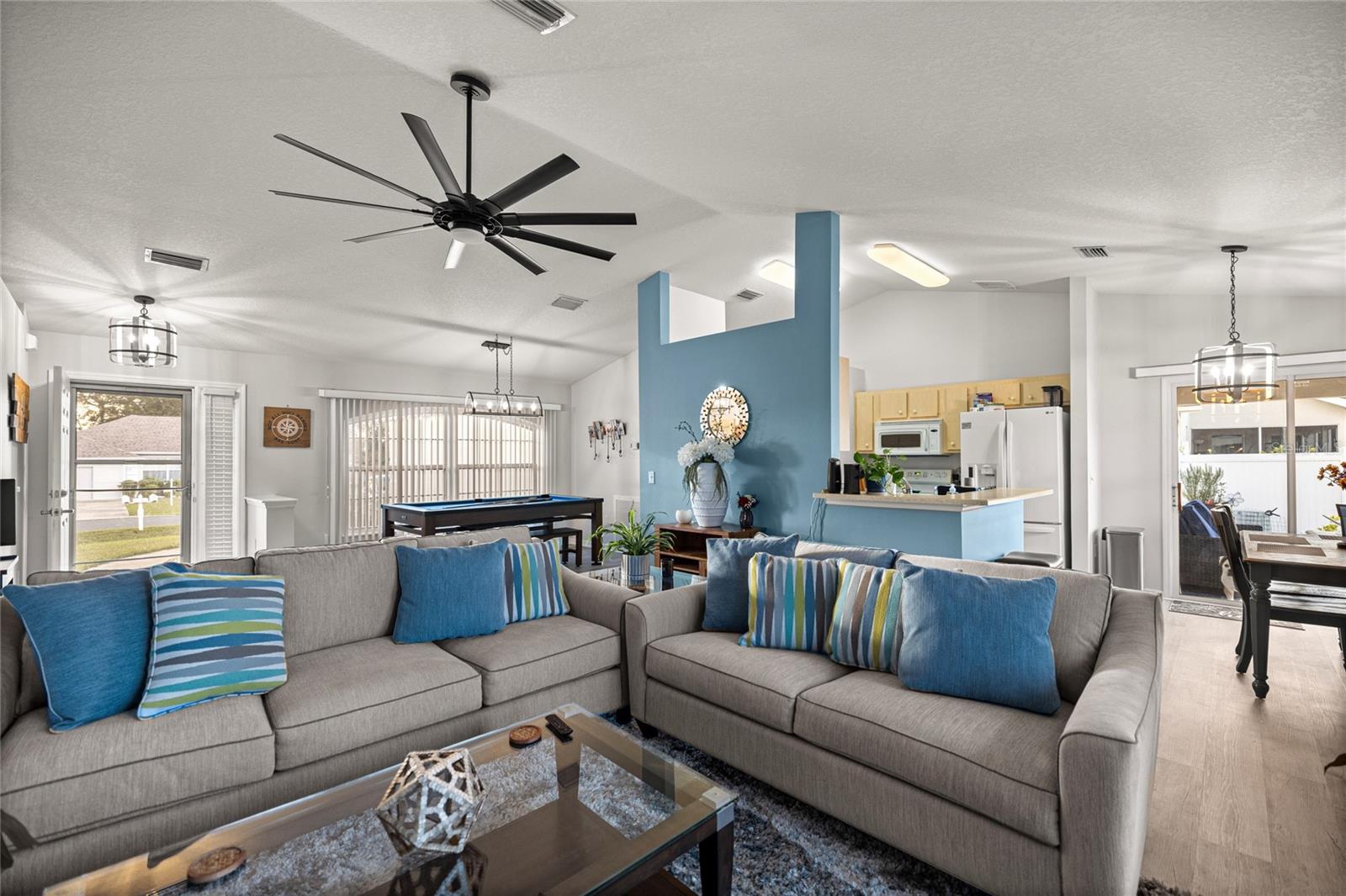 Image 7 of 23 For 8189 61st Court