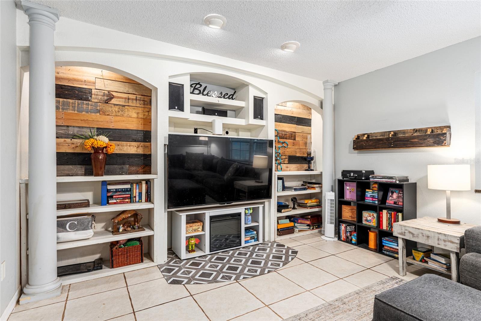 Image 10 of 36 For 3305 26th Court