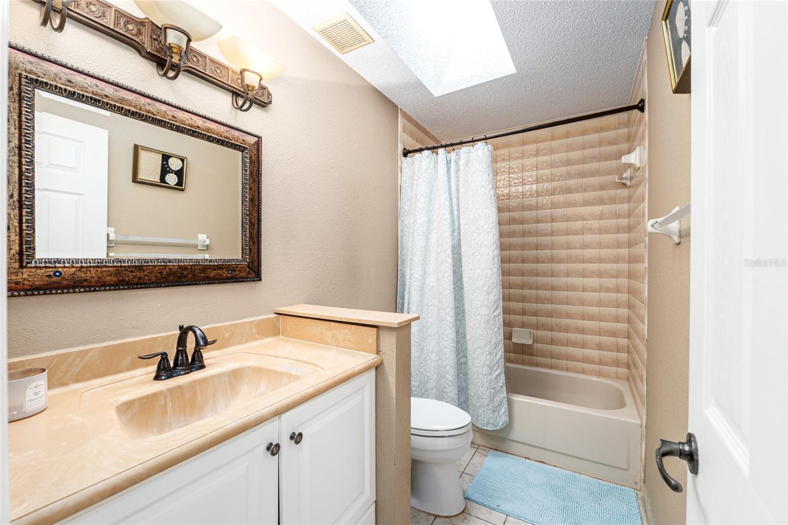 Image 22 of 36 For 3305 26th Court