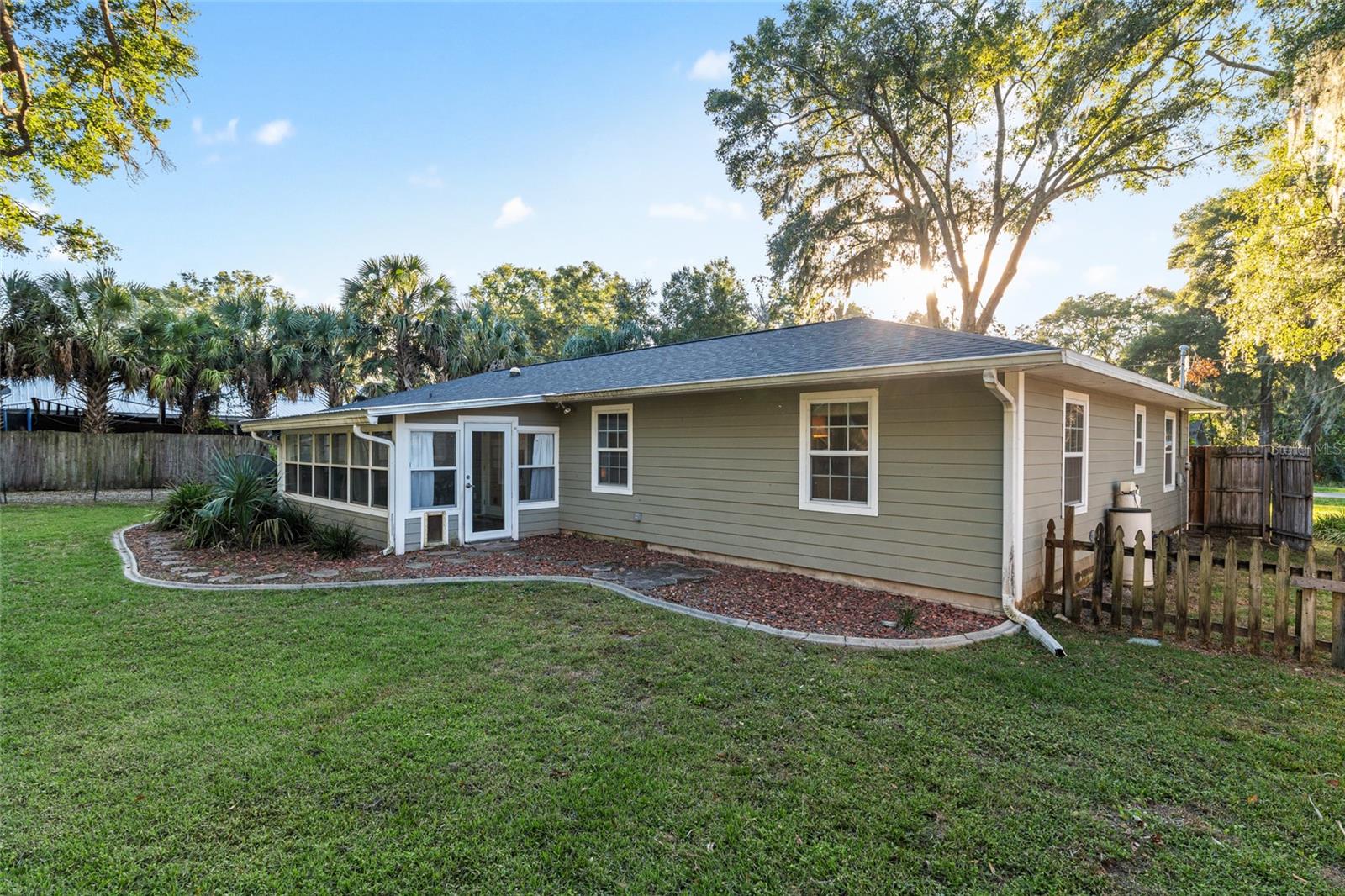 Image 28 of 36 For 3305 26th Court