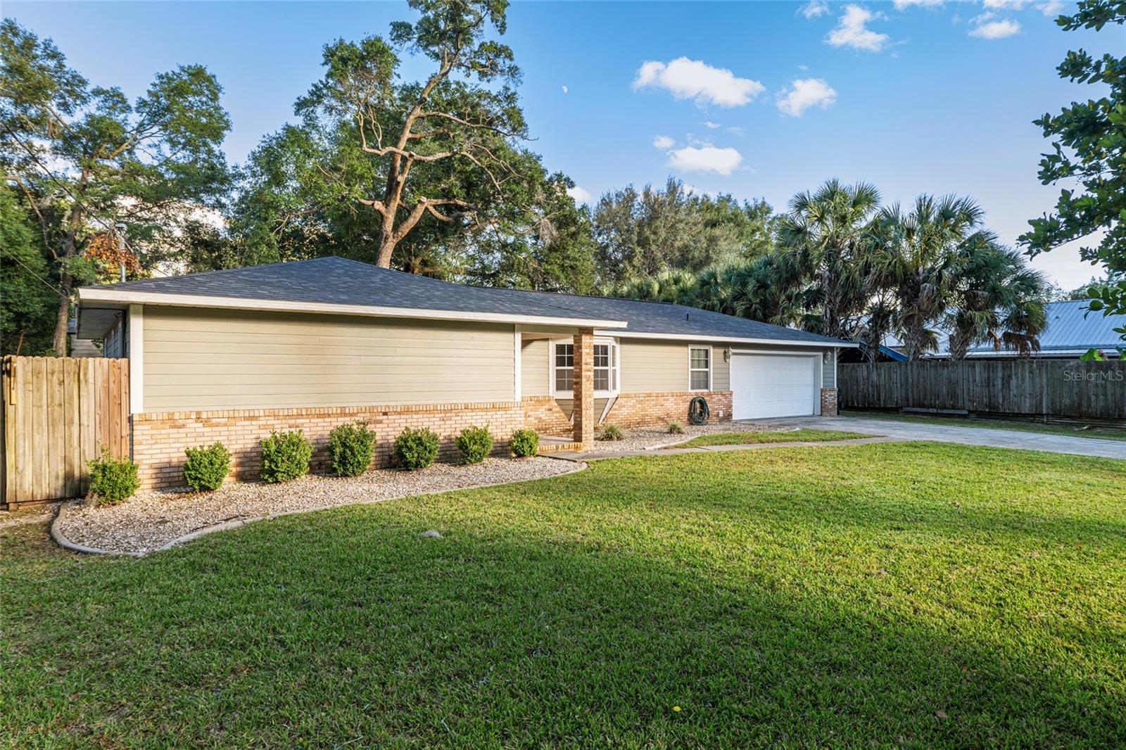 Image 5 of 36 For 3305 26th Court