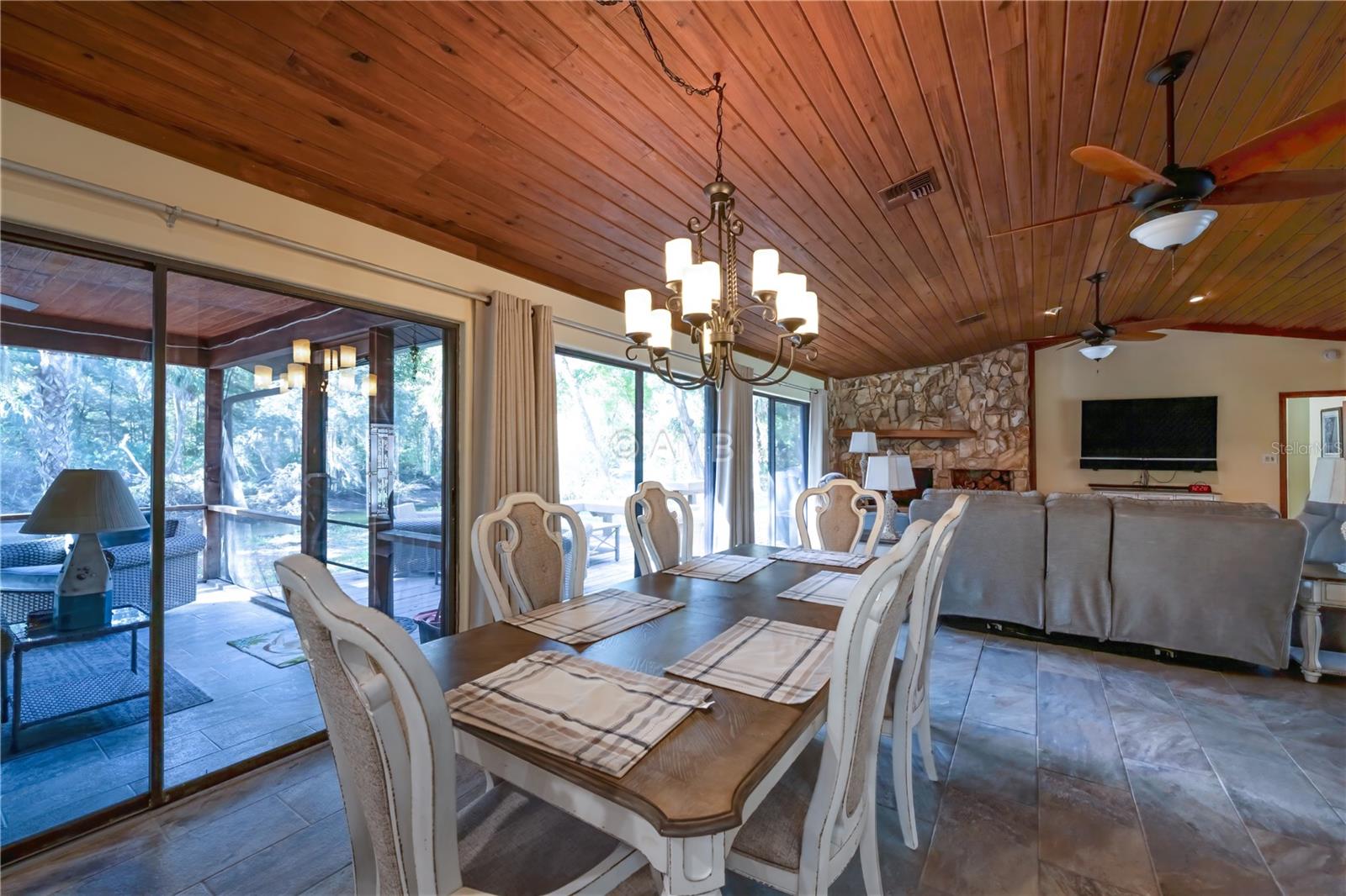 Image 11 of 46 For 82 Young Drive