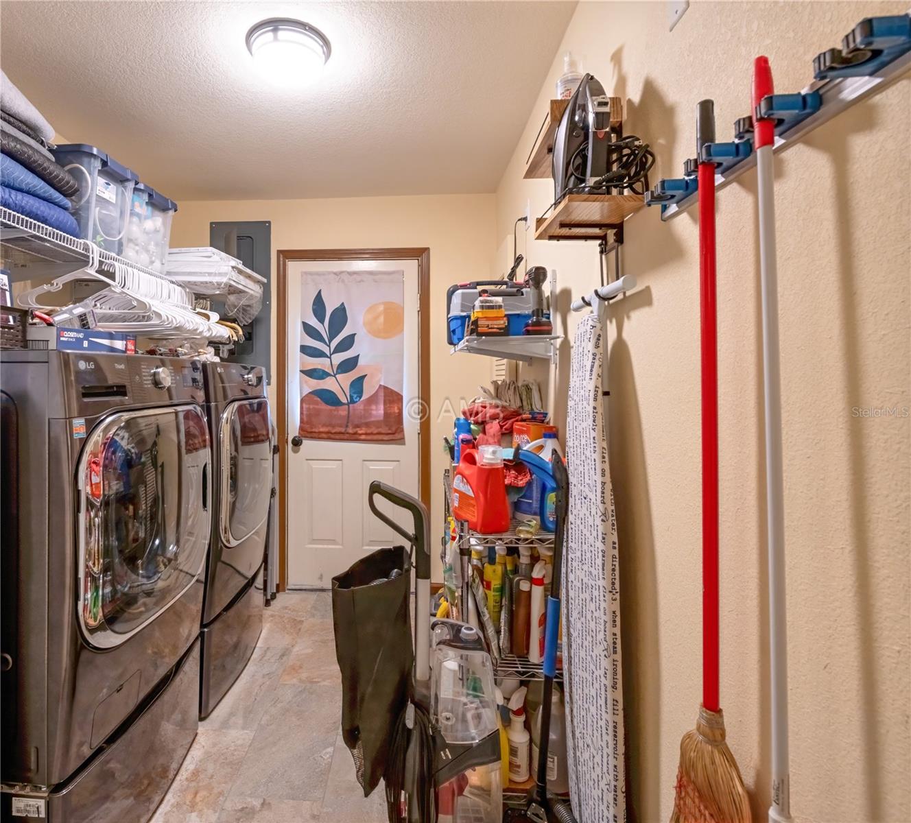 Image 30 of 46 For 82 Young Drive